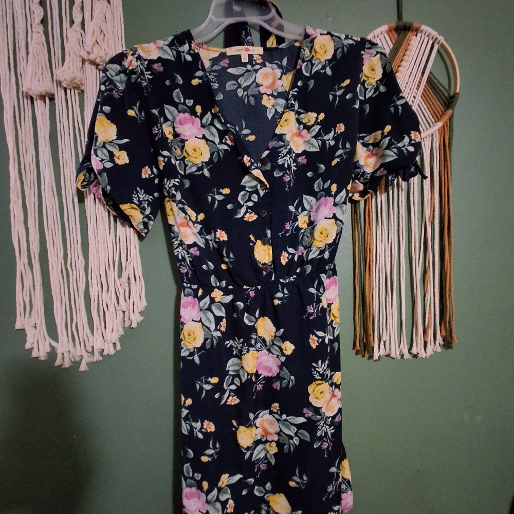 Navy Floral Midi Dress with Tie Neck and Short Sleeves - Picture 6 of 6